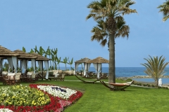 07-1-pioneer-beach-hotel-cabanas-by-the-beach_resized